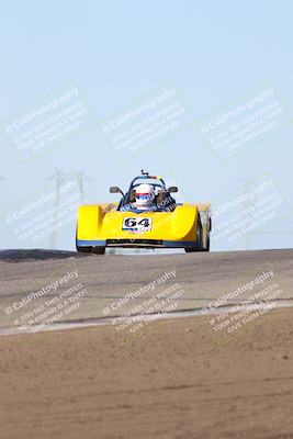 media/Oct-26-2025-CalClub SCCA (Sun) [[8ce1e69566]]/Group 6/Grapevine/